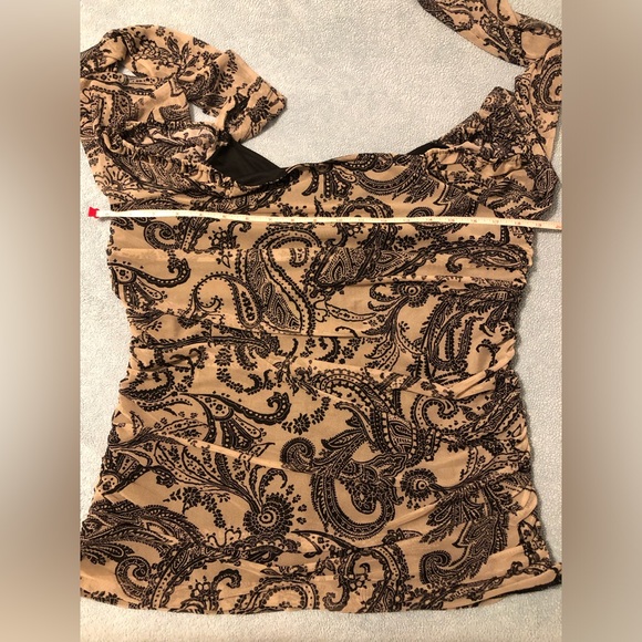 Ladies sheer mesh long sleeved top sized for L or XL - Picture 9 of 10